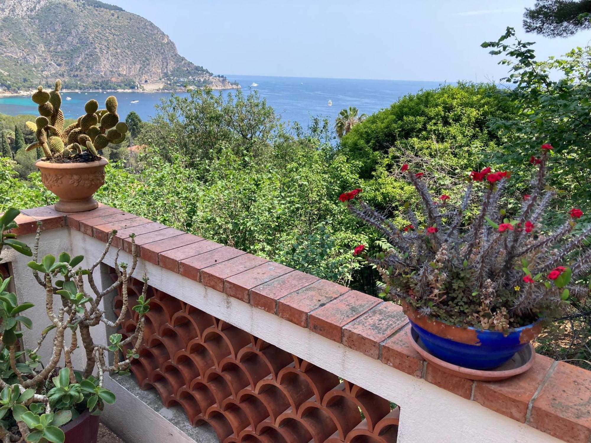 Appartement Independant Dans Villa Eze Bord De Mer Экстерьер фото